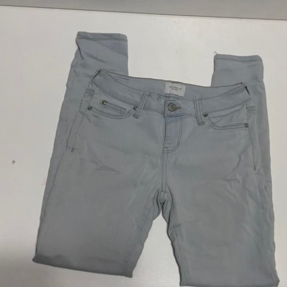 Celebrity Pink High-Rise Skinny Jeans size 3 - Picture 5 of 9